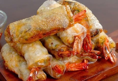 Crispy Lobster Spring Rolls with Mango Chutney